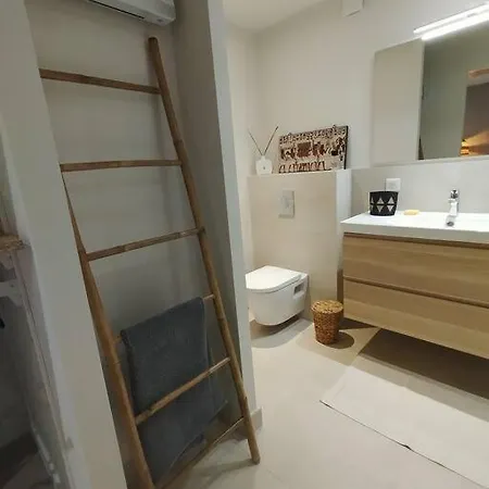 T2 Neuf, 1 Chambre, Golf Valcros アパート *
